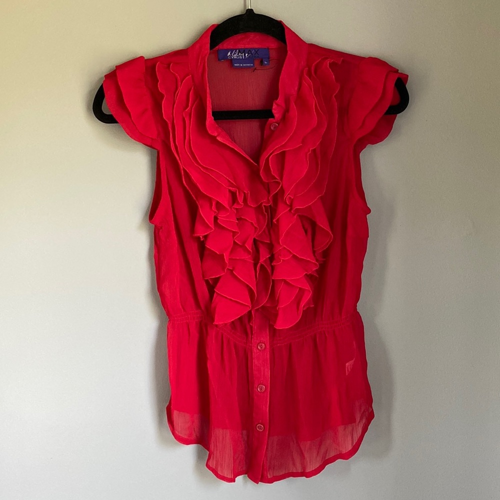 Red ruffled top